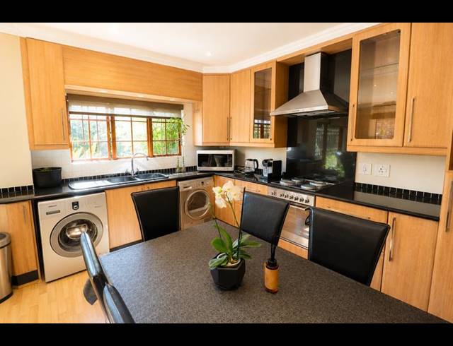 2 BEDROOM TOWNHOUSE FOR SALE IN RIVONIA